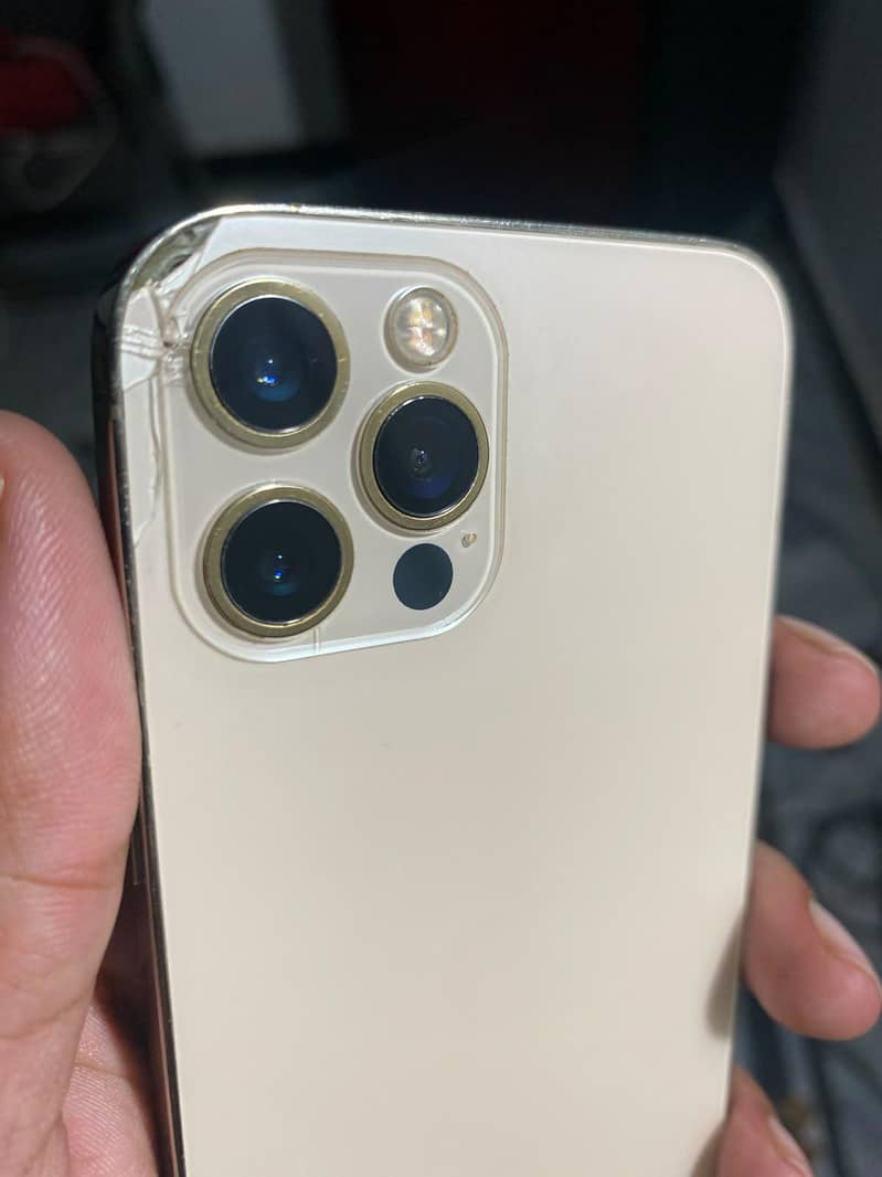 Apple iPhone 12 Pro 2