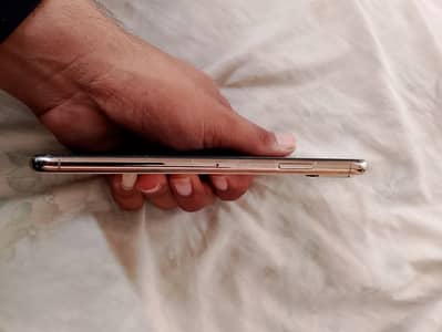 Apple iPhone XS