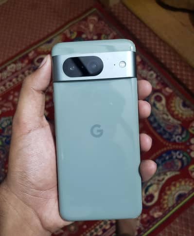 Google Pixel 8