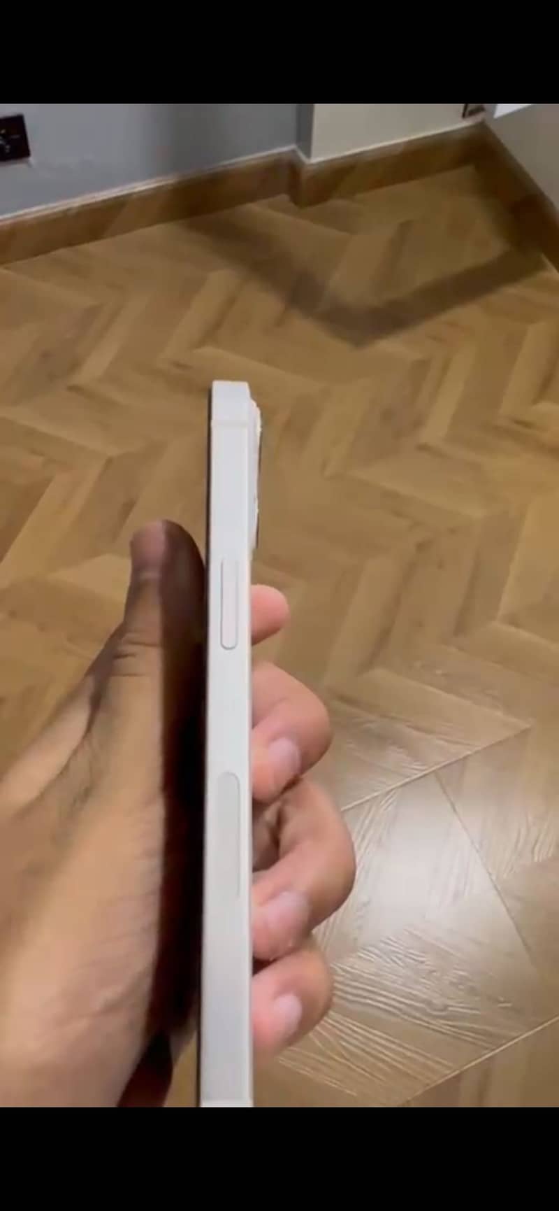 Apple iPhone 13 2