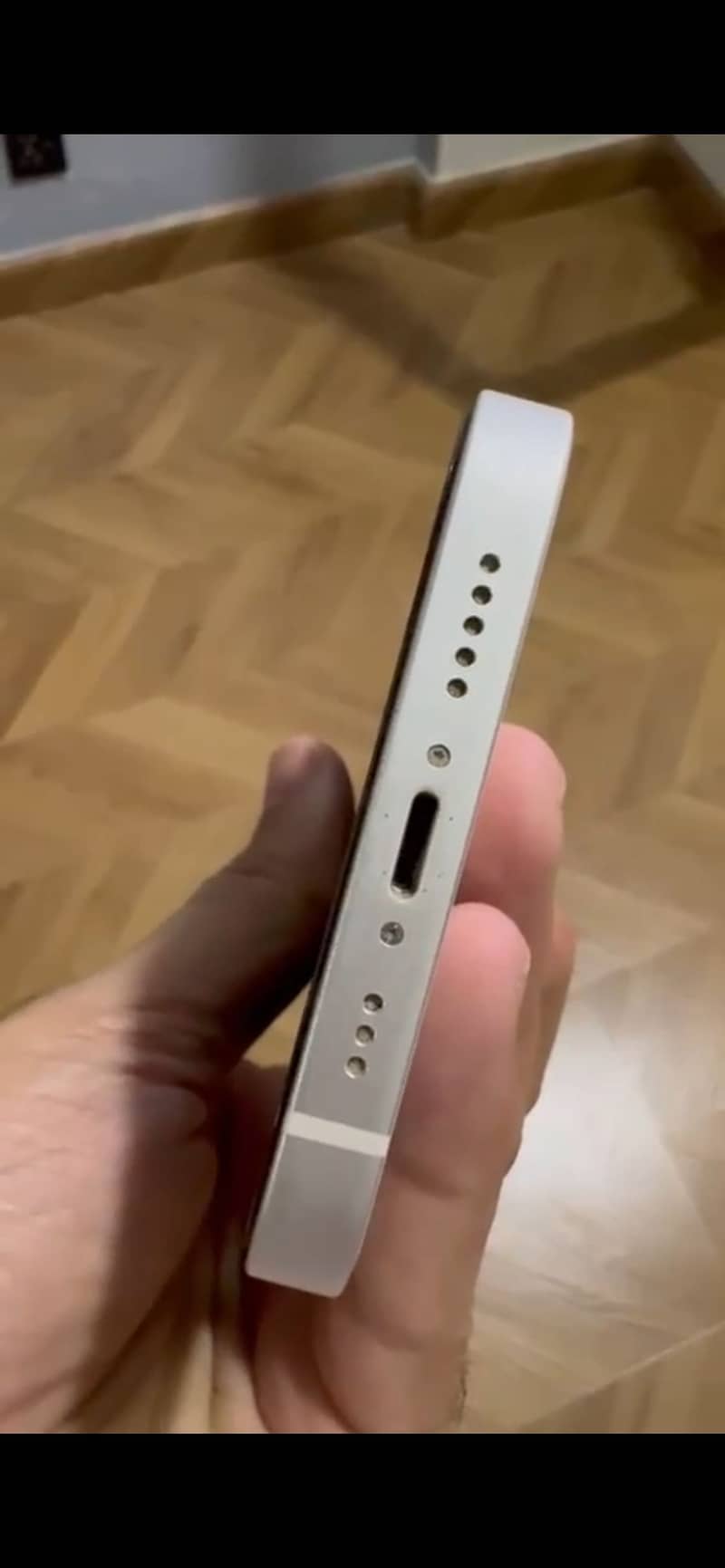 Apple iPhone 13 4