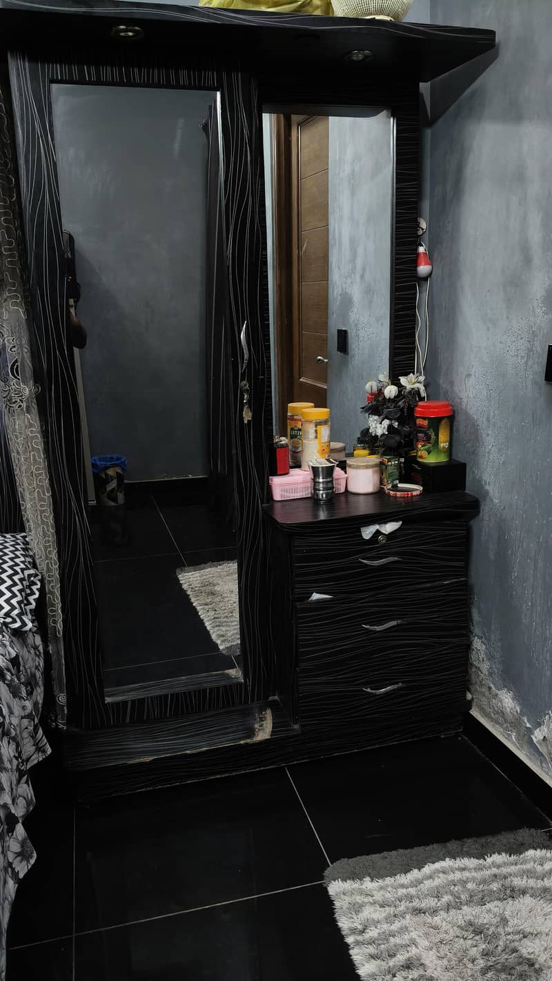 dressing table 1