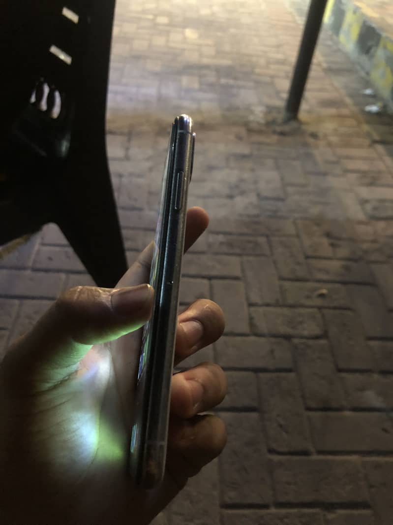 Apple iPhone X 1