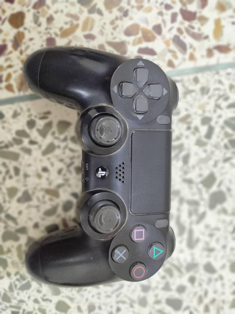 PS4 Slim 6