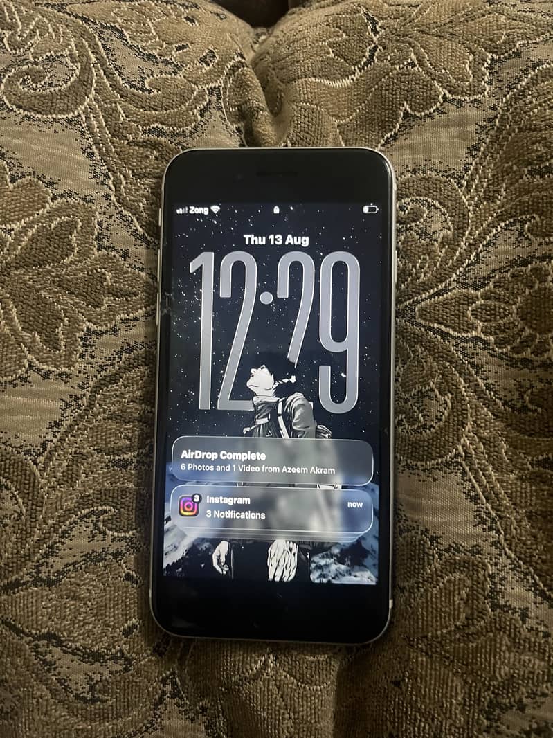 Apple iPhone SE 7