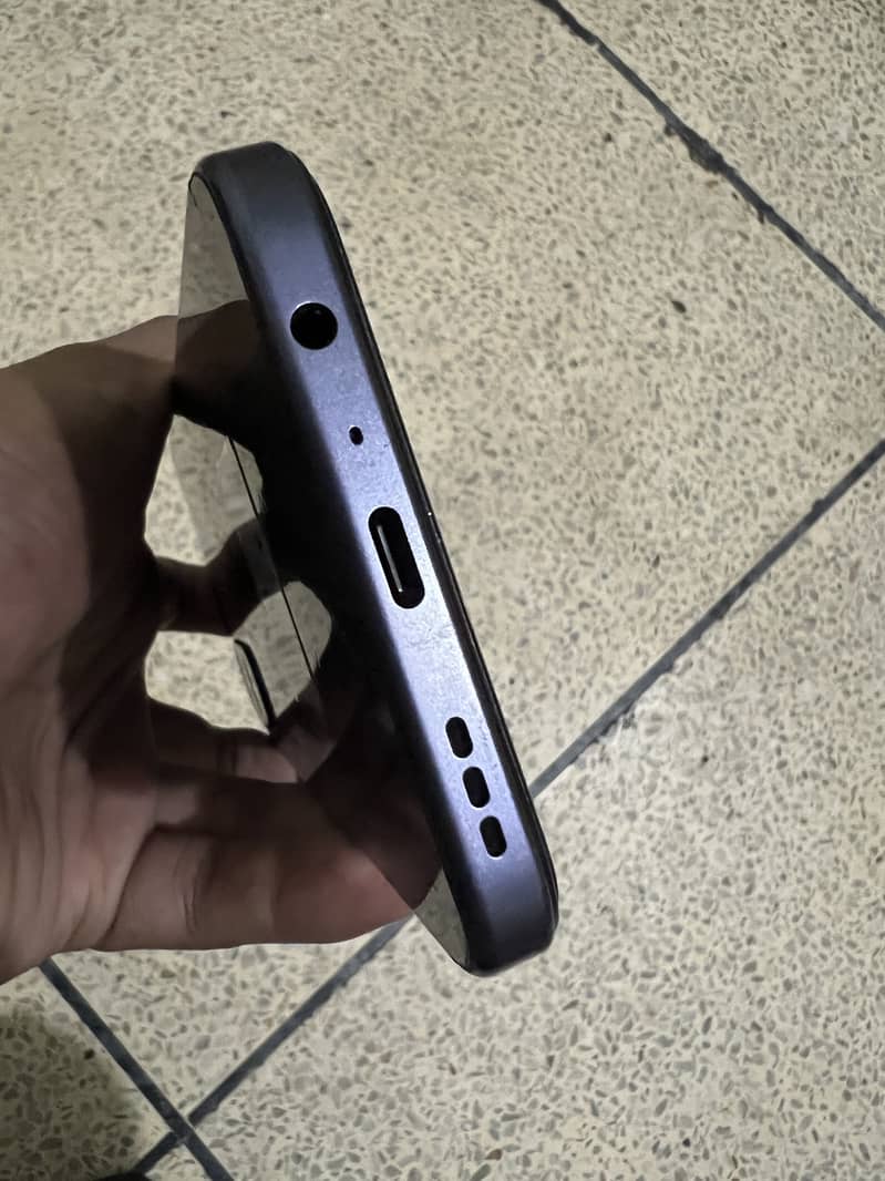 OPPO A6k 4