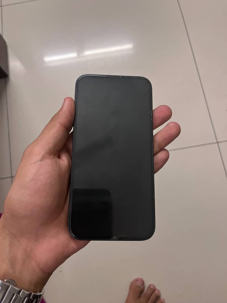 Apple iPhone 13 2