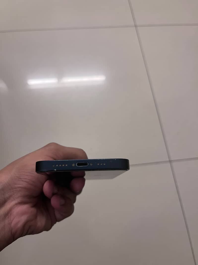Apple iPhone 13 3