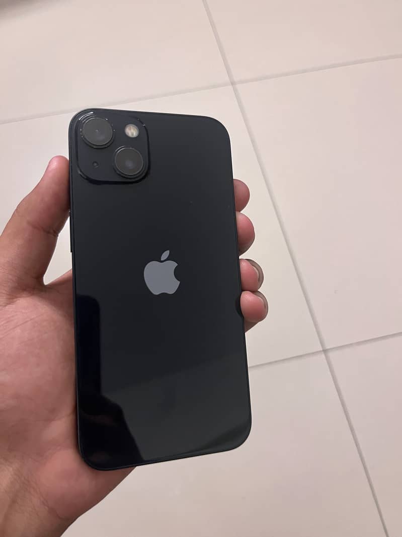 Apple iPhone 13 4