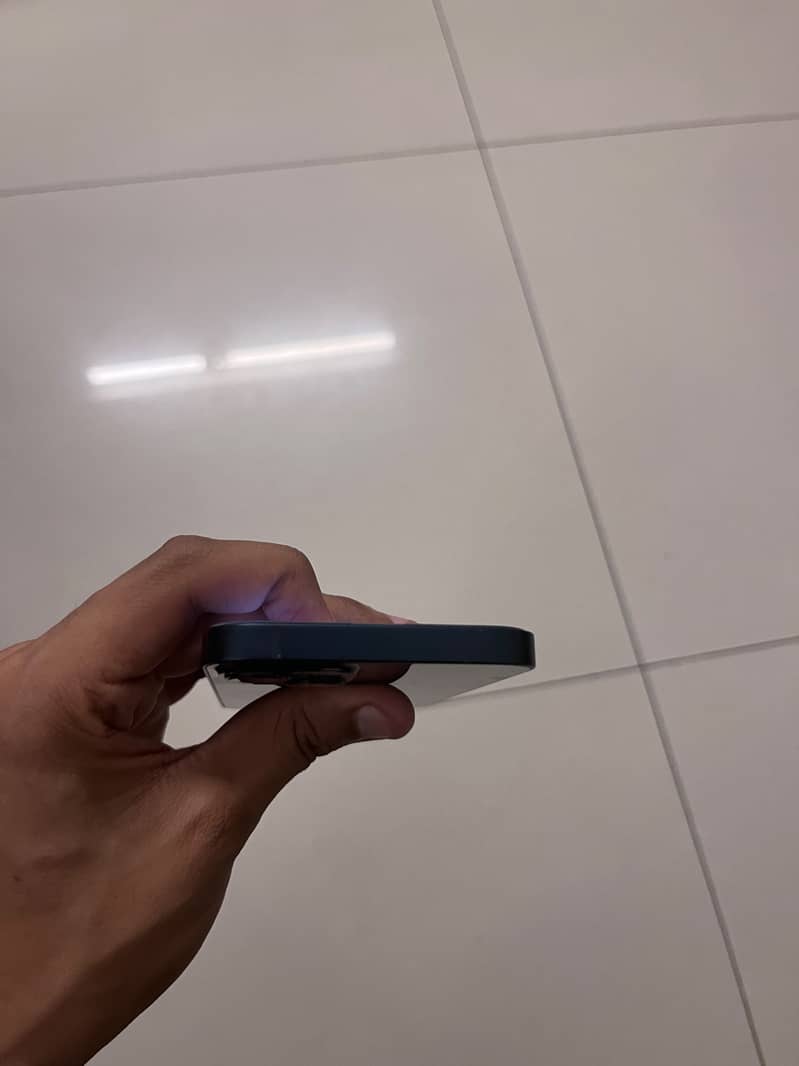 Apple iPhone 13 6