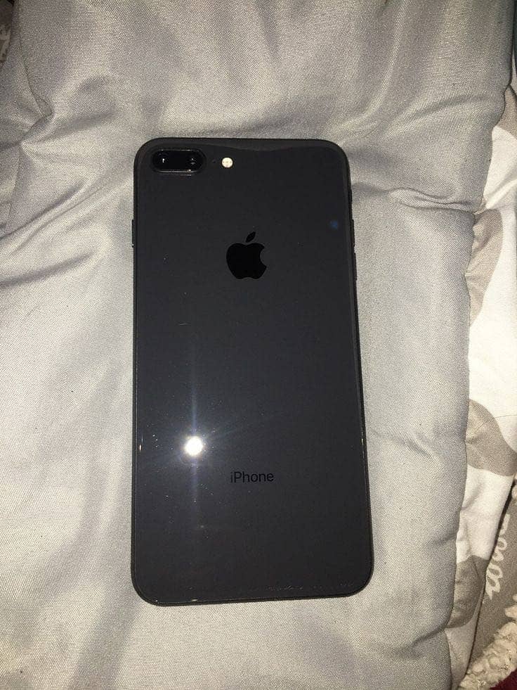 Apple iPhone 8 Plus 0