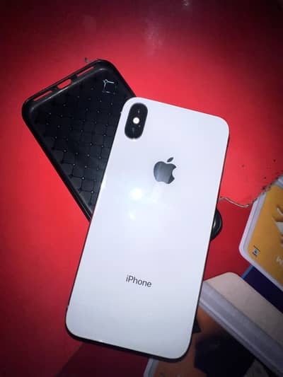 64 gb iphone x official pta approved phone bettery health is100 %