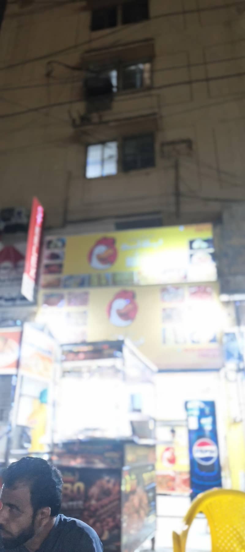 RESTAURANT 6
