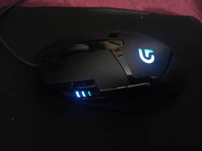i am selling logitech g402 mouse if someone is intrested kindly dm me