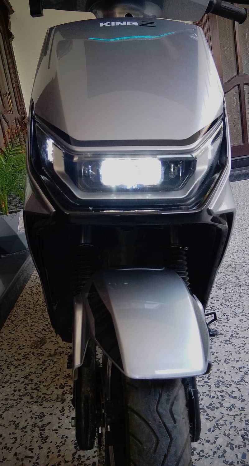 scooty 1