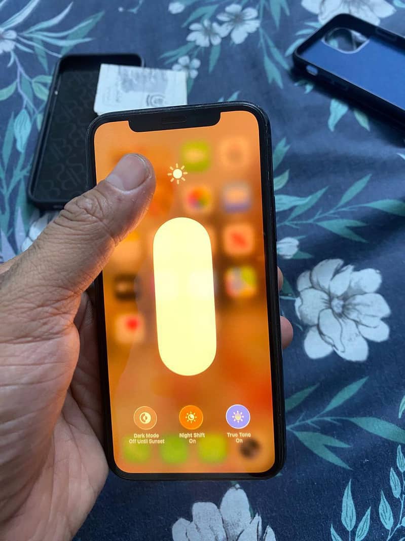 Apple iPhone 11 Pro 7