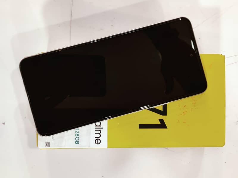 Realme C71 3