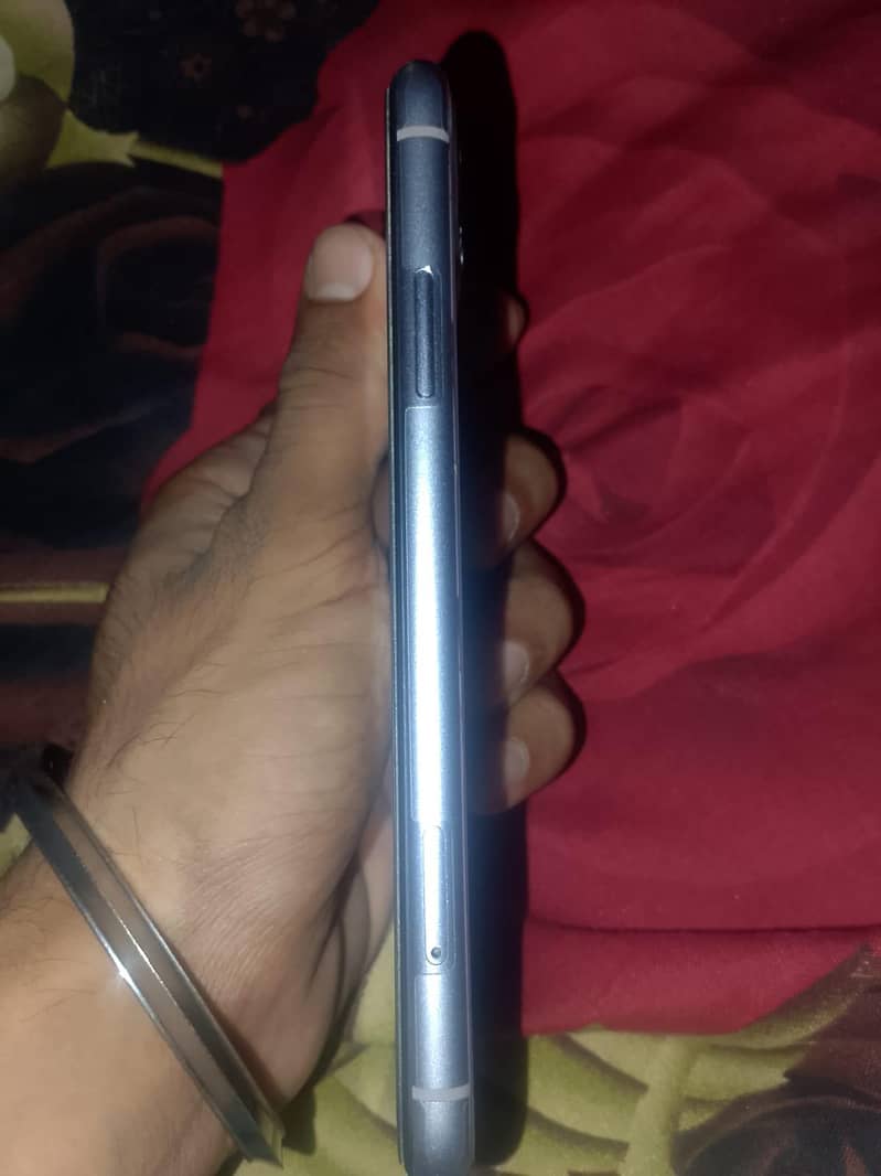 Apple iPhone 11 2