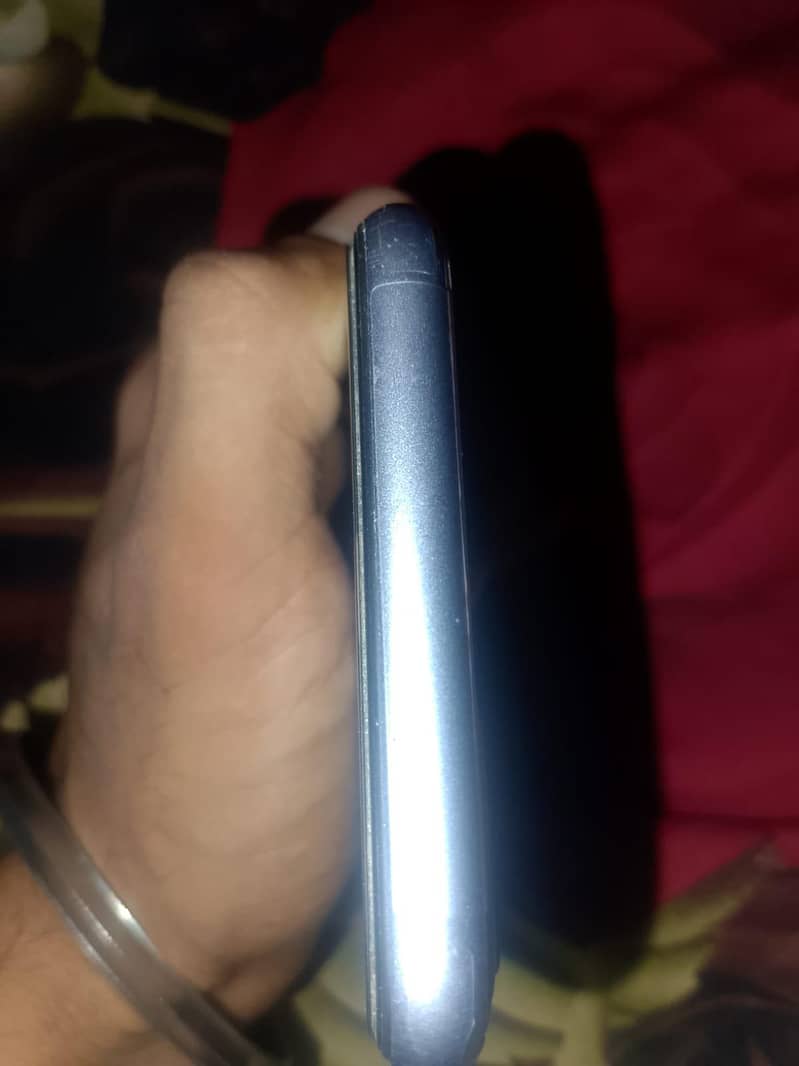 Apple iPhone 11 3