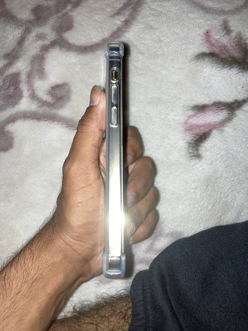 Apple iPhone 12 Pro 3