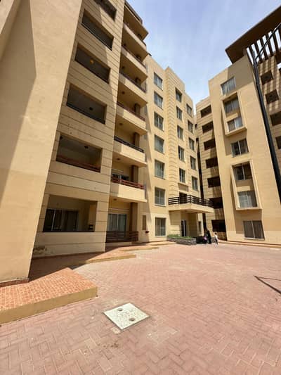 3Bed Apartment in Tower 7 available near Masjid & Dream Mart