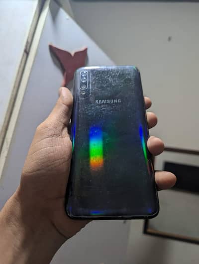 Samsung Mobile A70