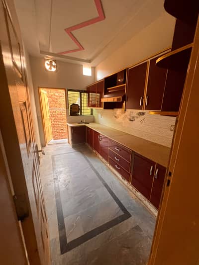 10marla first floor house available for rent Islamabad