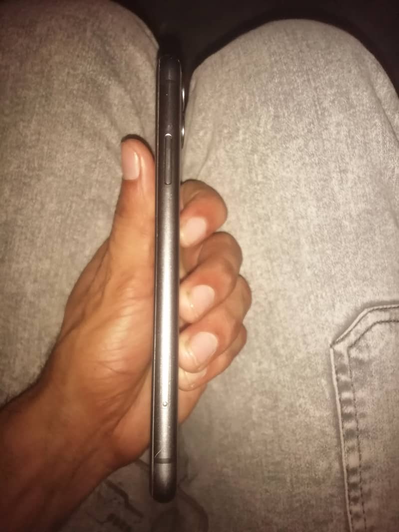 Apple iPhone 11 2