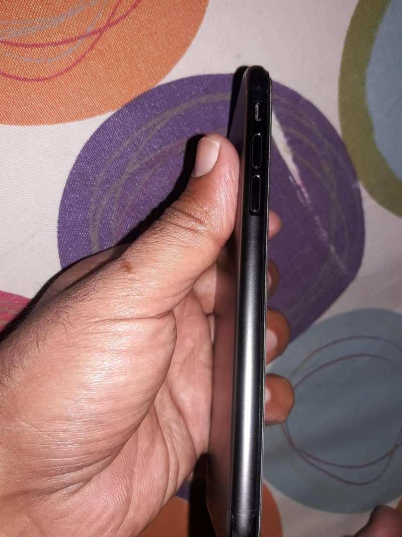 Apple iPhone X 3