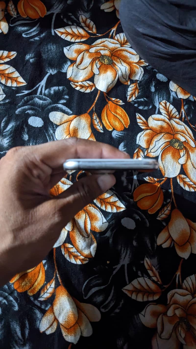Apple iPhone X 1