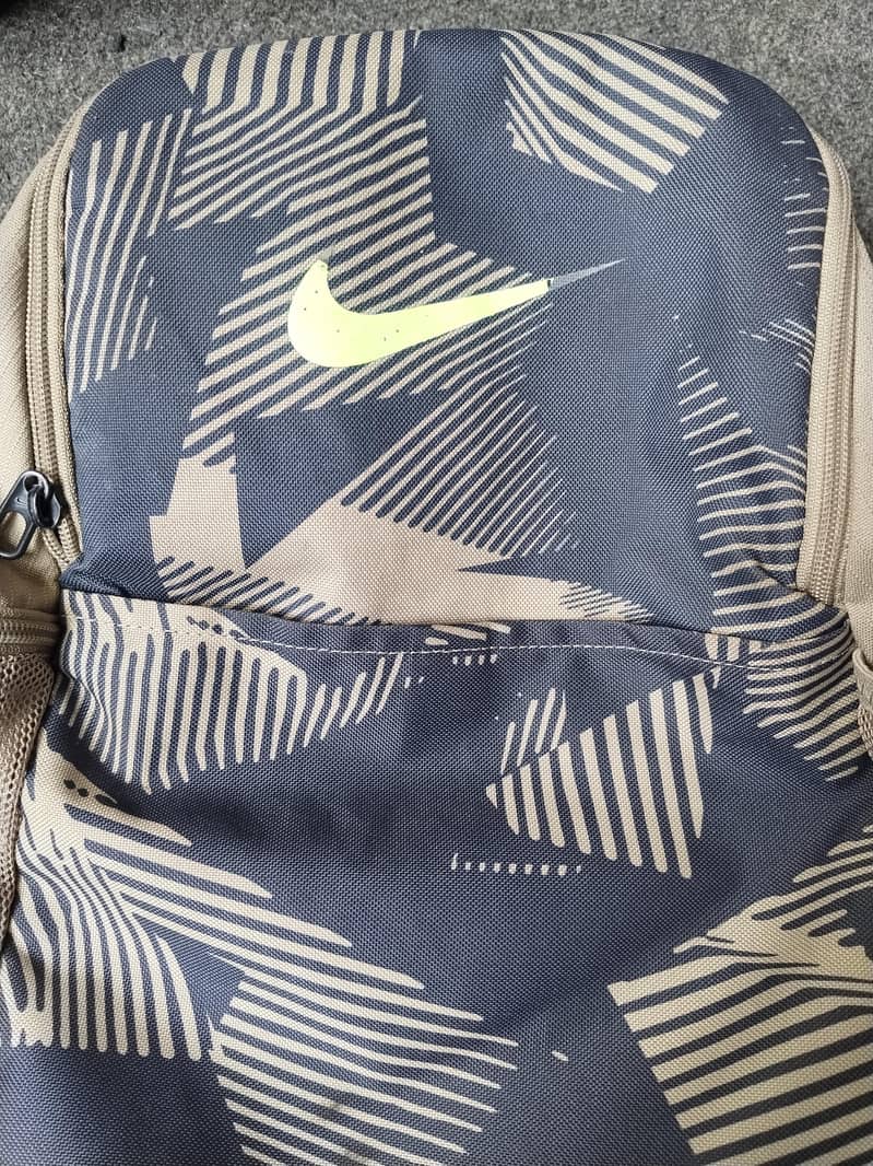 Nike backpack 6