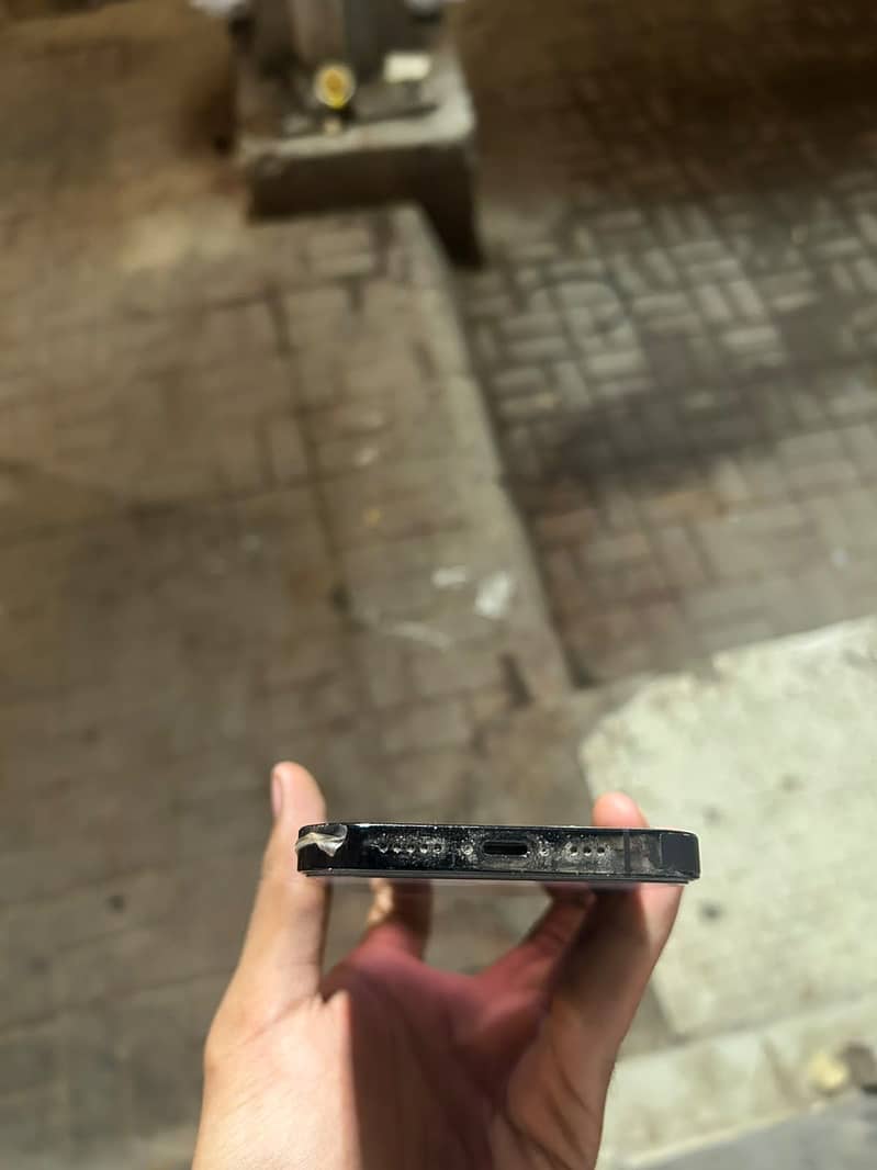 Apple iPhone 14 Pro 2