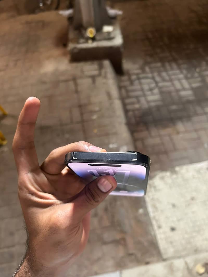 Apple iPhone 14 Pro 3