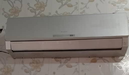 Good condition Gree 1.5 ton AC
