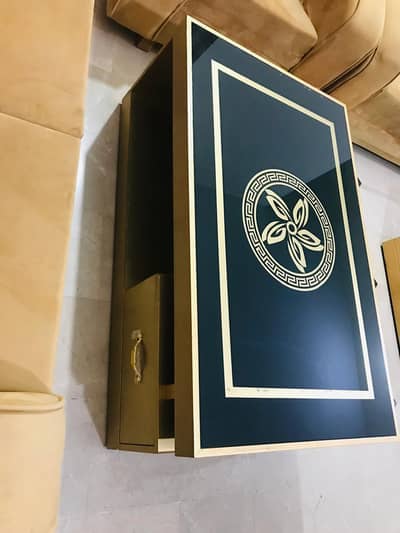 Elegant Black & Gold Center Table / Coffee Table (Like New)