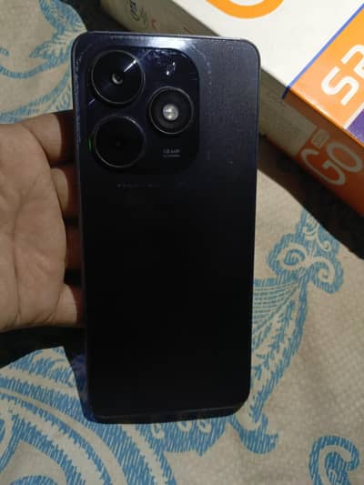 Tecno Spark GO /2024.