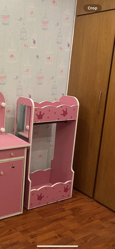 Kids clothes stand