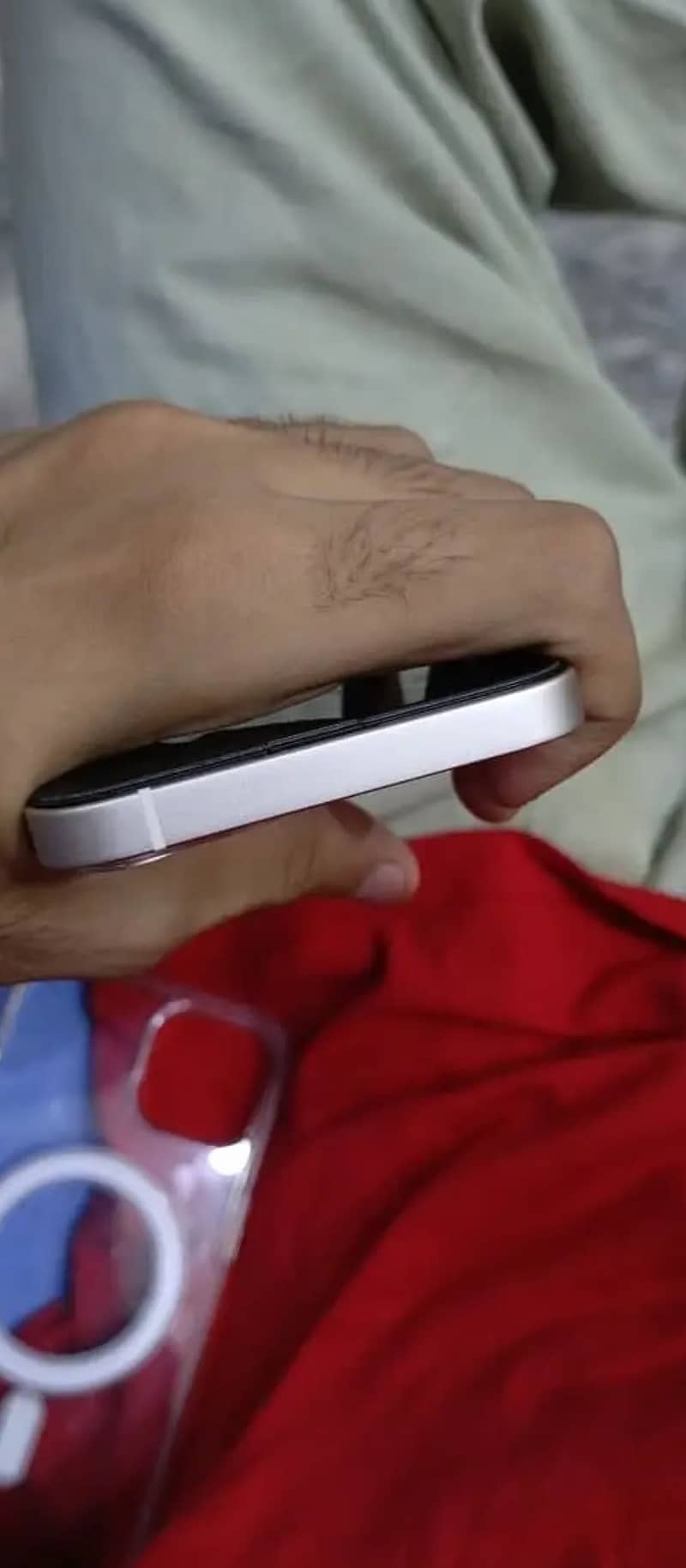 Apple iPhone 13 4