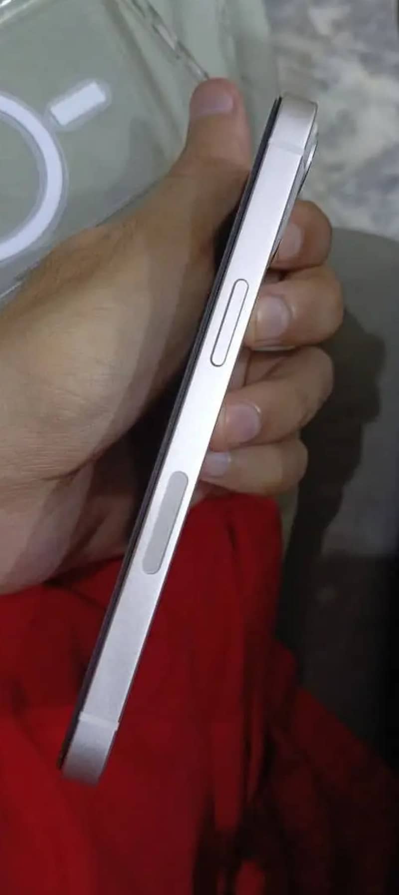 Apple iPhone 13 6