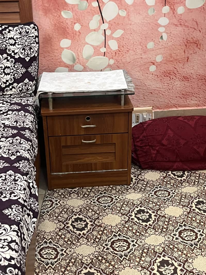 Bed room set 4