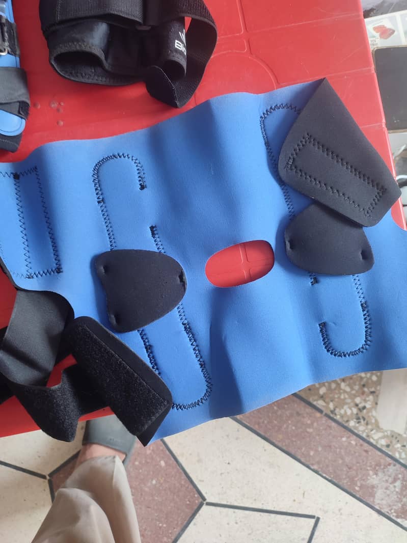 Bioskin Hinged Knee Brace 8