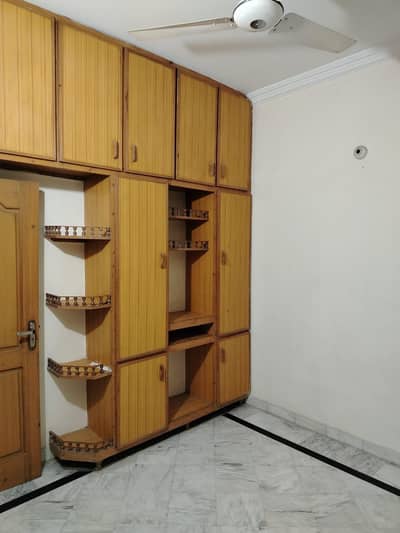 G-11 Size 4 Marla Upper Floor Portion For Rent