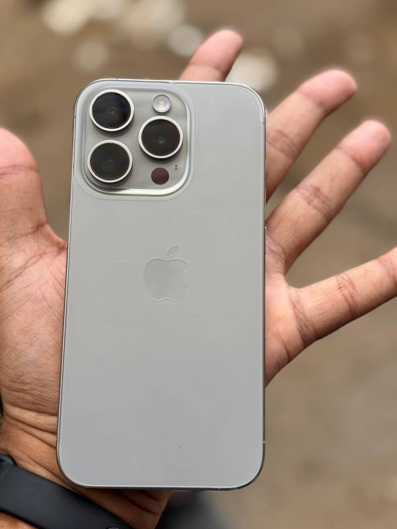 Apple iPhone 15 Pro 7