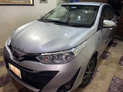 Toyata Yaris 1.3 2022 Urgent sale