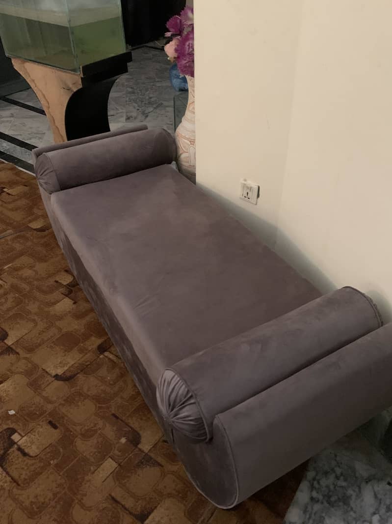 2 Seater sofa 0