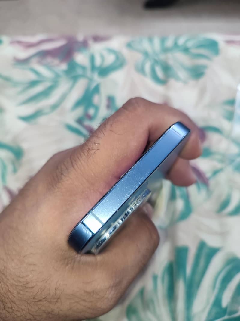 iphone 13 pro 4
