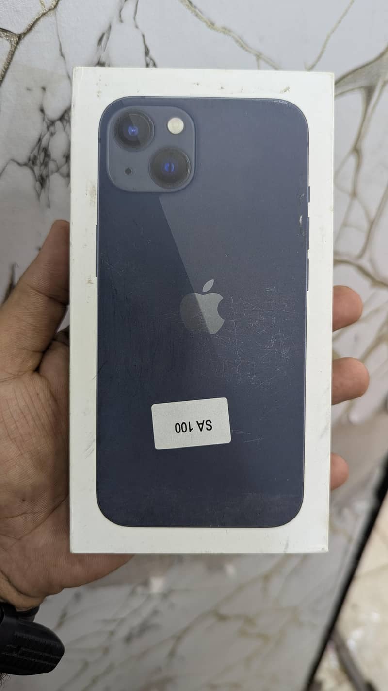 Apple iPhone 13 0