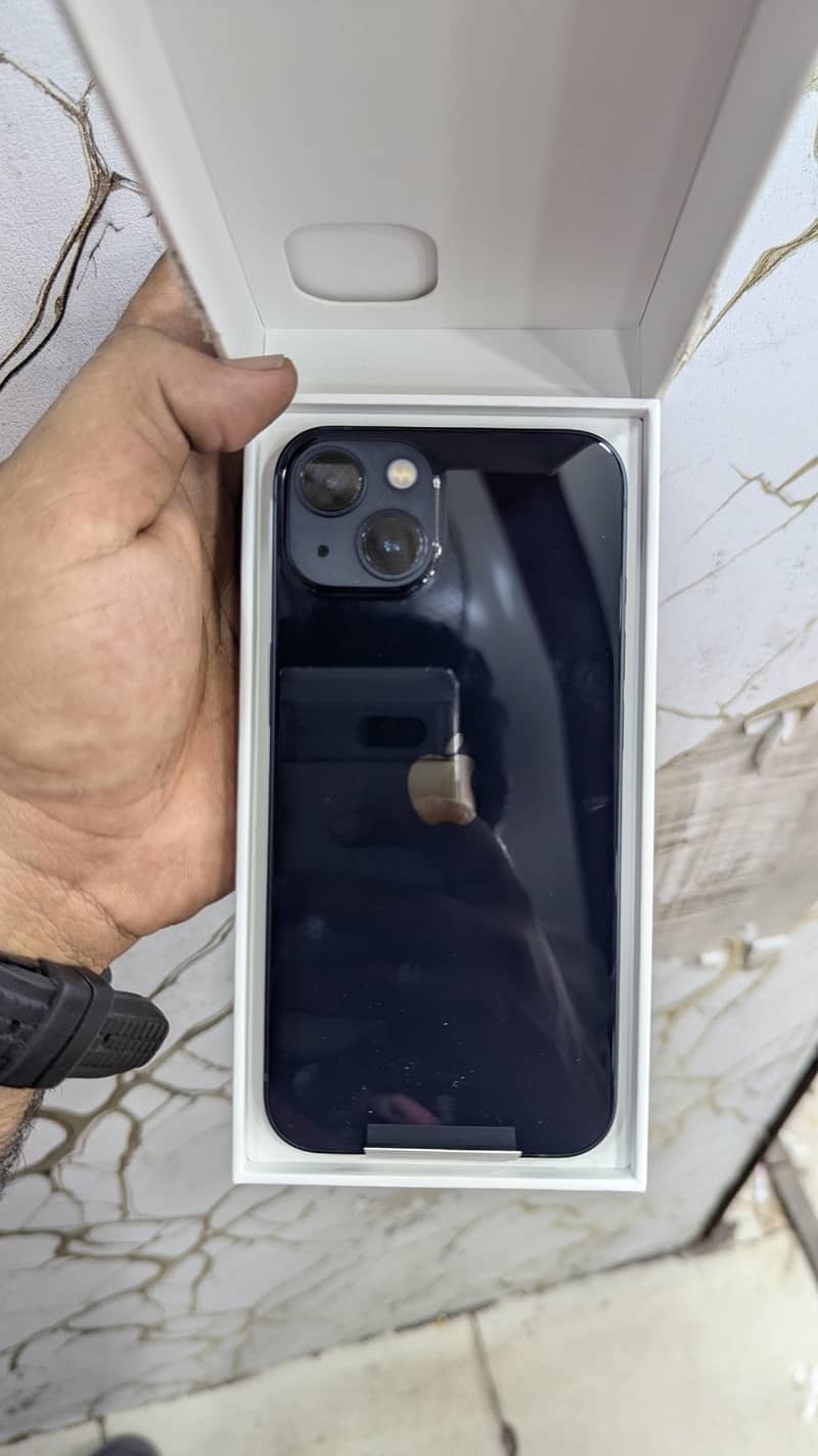 Apple iPhone 13 1