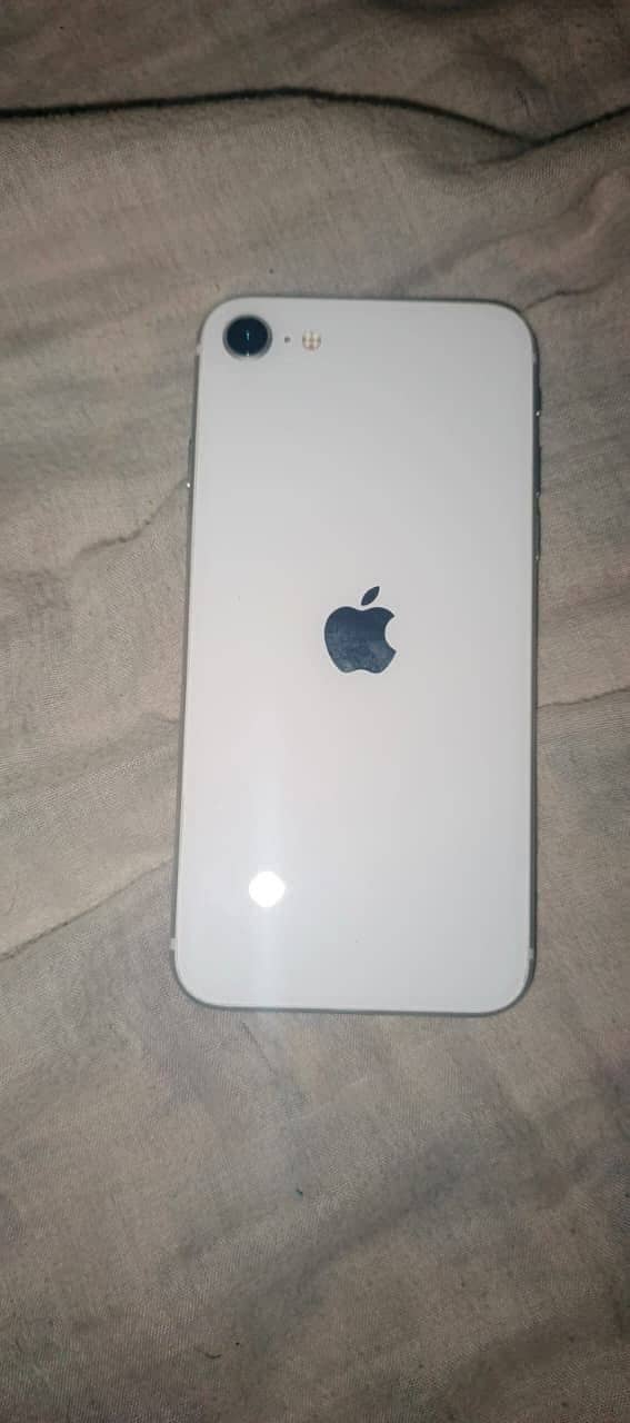 Apple iPhone SE 3