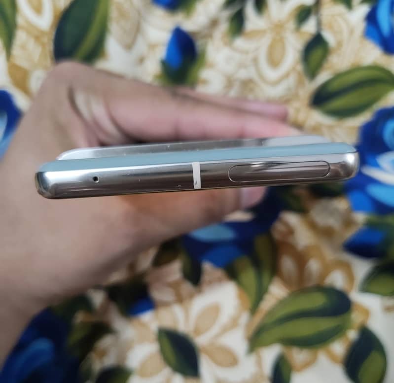 Google Pixel 7 Pro 6